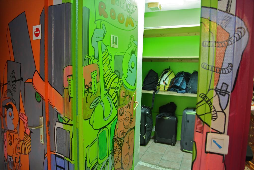 Woodstock Montmartre By Hiphophostels París Exterior foto